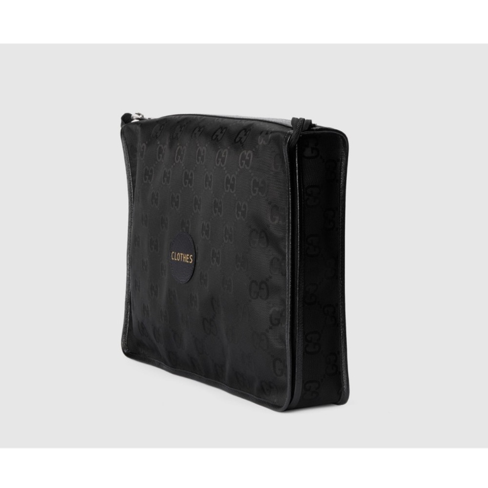 COPY - Large Gucci packing cube.Off the grid line.approx 14” x 18”. Never used,… - Picture 6 of 8